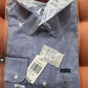 Wrinkle free light blue men's shirt